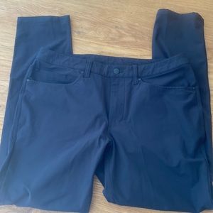 Lululemon Men’s ABC Slim-Fit 5 pocket pant 32” Warpstream Black